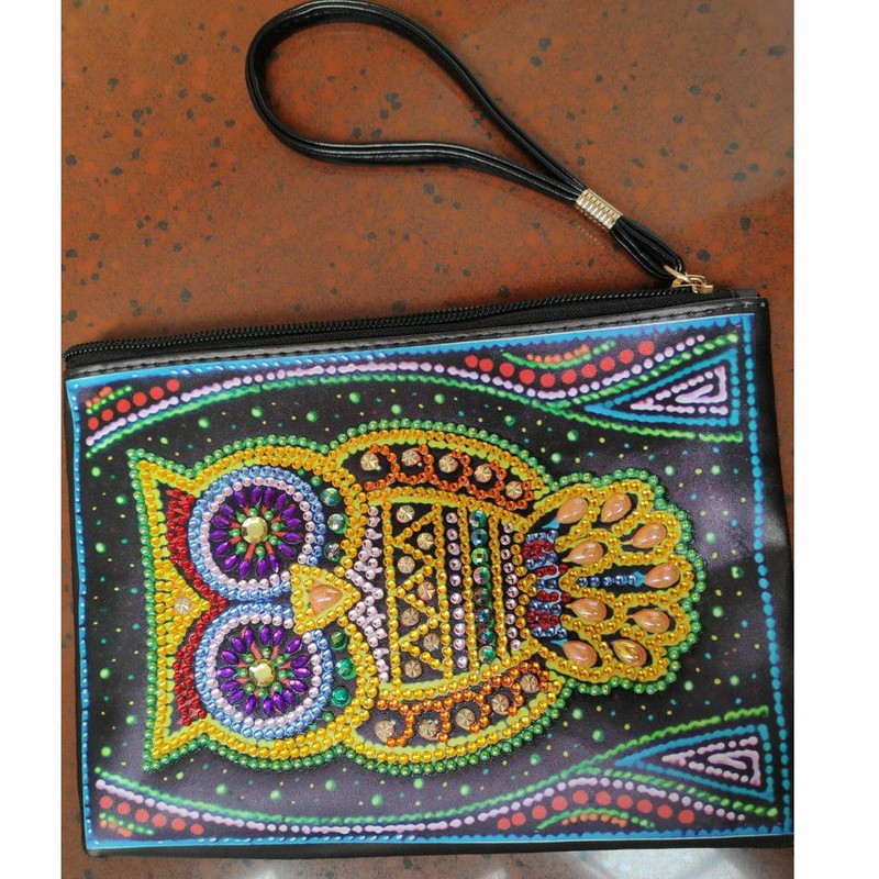 

Special Diamond Painting Wristlet / Clutch (Owl / Burung Hantu) - Black / Hitam - Kado / Hadiah