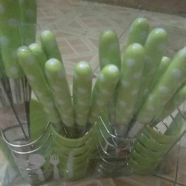 Sendok Garpu Pisau Polkadot Alat Makan Set Lengkap 24 Pcs