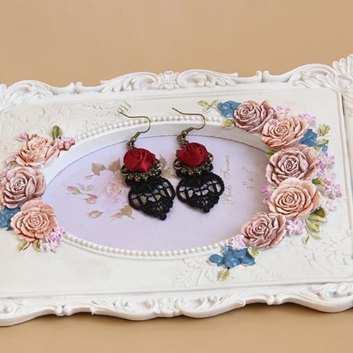 Anting Gantung Bunga Merah Renda Hitam Gaya Vampir Gothic Antik untuk Halloween 1 Pasang