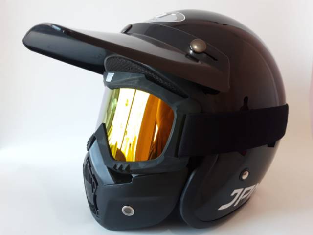 Helm JPN HITAM DENGAN GOGGLES MASK