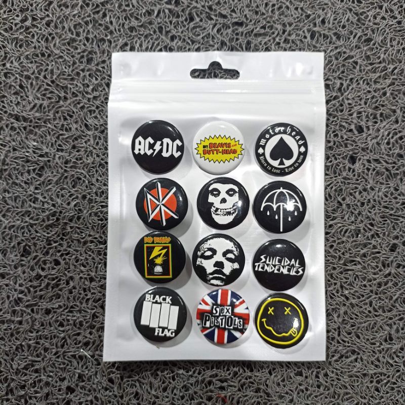 PIN BUTTON MINI MUSIK / HYPEBEAST GROSIR ( PROMO 1 PACK ISI 17pcs )