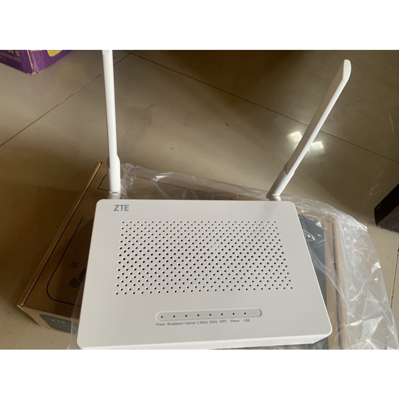 Router ZTE ZXHN H298A bekas