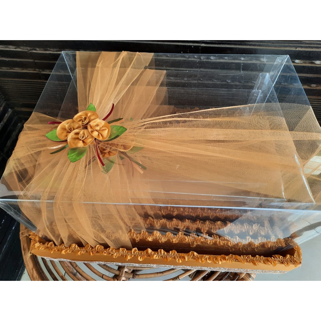 

parsel nikah lengkap/ kotak hantaran /seserahan mika 1 set isi 4
