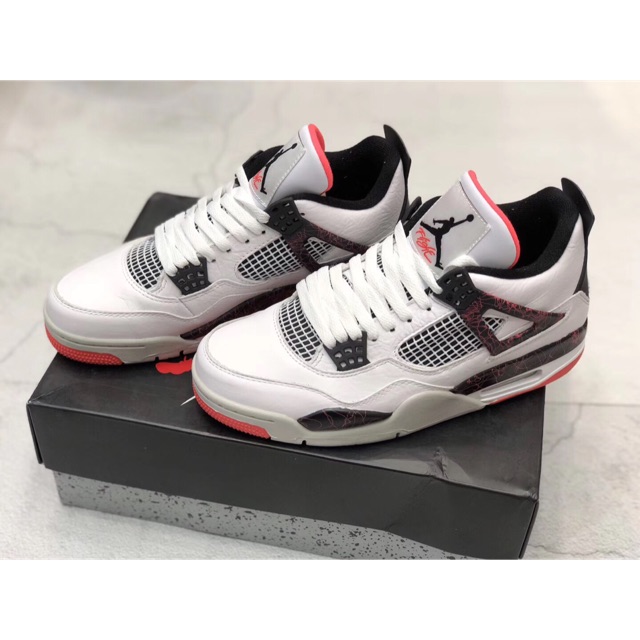 aj 4 hot lava