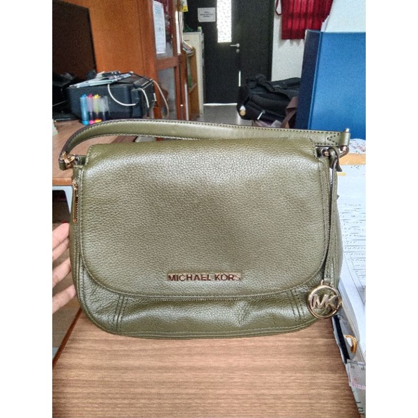 MK Michael Kors Bedford Leather preloved