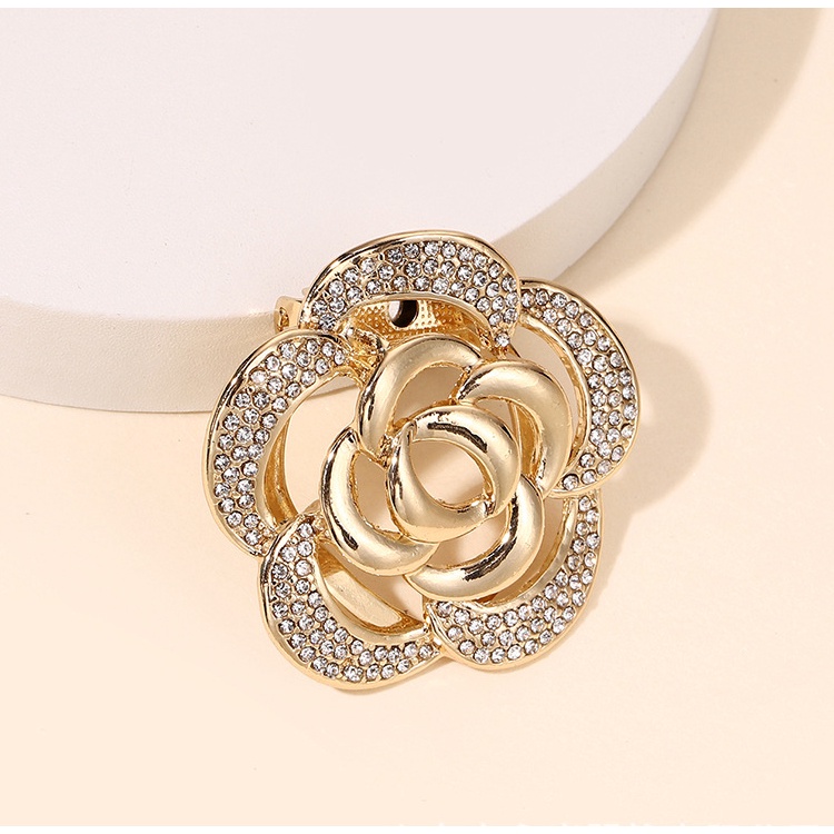 Bros Pin Klip Korsase Desain Camellia Aksen Berlian Untuk Wanita