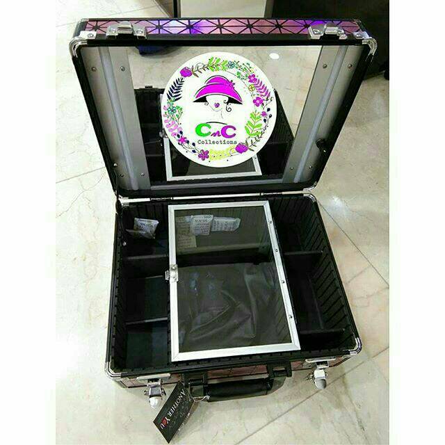 SALE- ARMANDO CARUSO Beautycase - koper make up murah lampu led