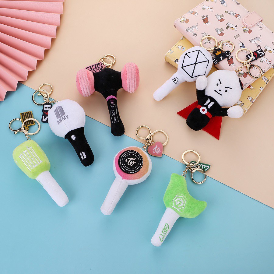 Gantungan Kunci Desain KPOP BTS BLACKPINK EXO GOT7 NCT TWICE Bahan Plush