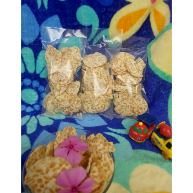 

Keripik tempe sagu /keripik tempe /termurah/homemade. Rasa original/asin. 50gr