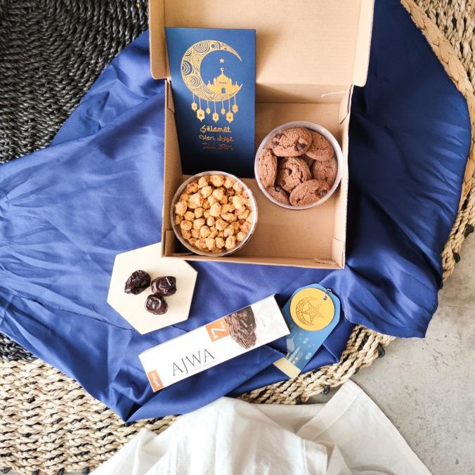 

Kareem Hampers - Lebaran Hampers By Dari Simanis - Parsel Kue Lebaran Sarahasana_