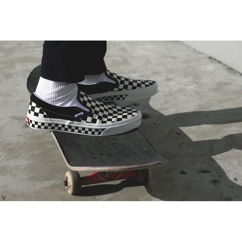 V4NS SLIP-ON NEXTOR CHECKERBOARD CLASSIC BLACK/WHITE ORIGINAL 100%