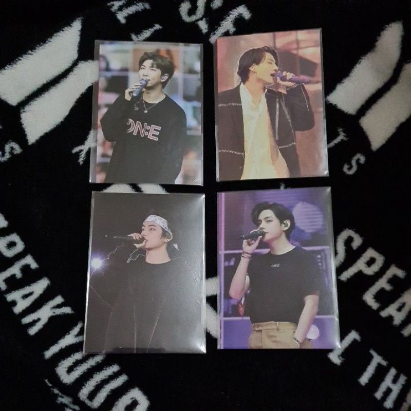 BTS mic badge photocard