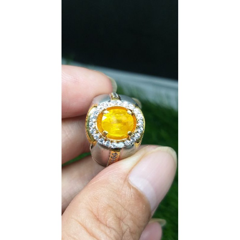 yellow safire tanzania est