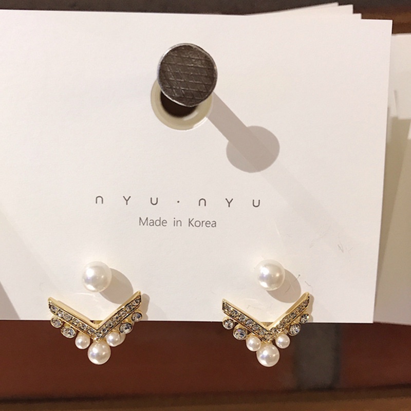 Korea sederhana berbentuk V mutiara stud anting-anting wanita anting-anting dengan mutiara anting-an