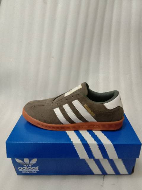 Sepatu adidas hamburg.