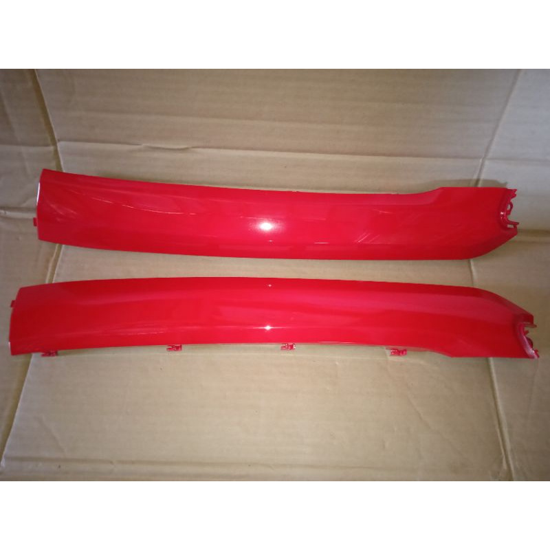 FOOTREST BAWAH SCOOPY FI '17 R+L MERAH PU TUTUP LANTAI BAWAH SCOOPY 2018 MERAH SPAREPARTS MURAH BONT
