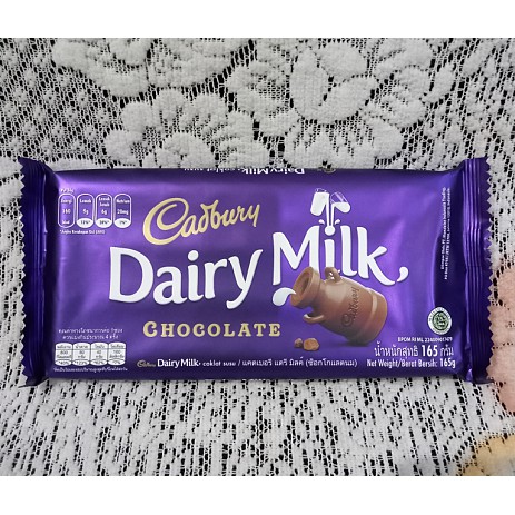 

Cadbury Dairy Milk Cashew & Cookies 165gr - Coklat