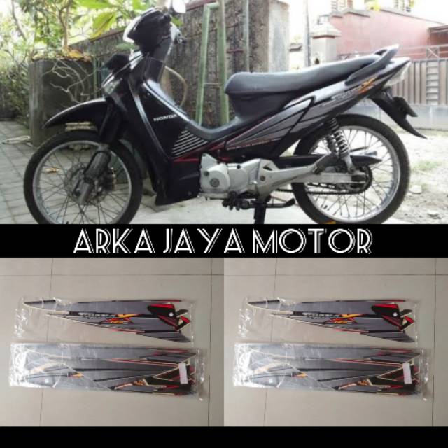 List striping & striker bodi Supra x 125 lama 2007