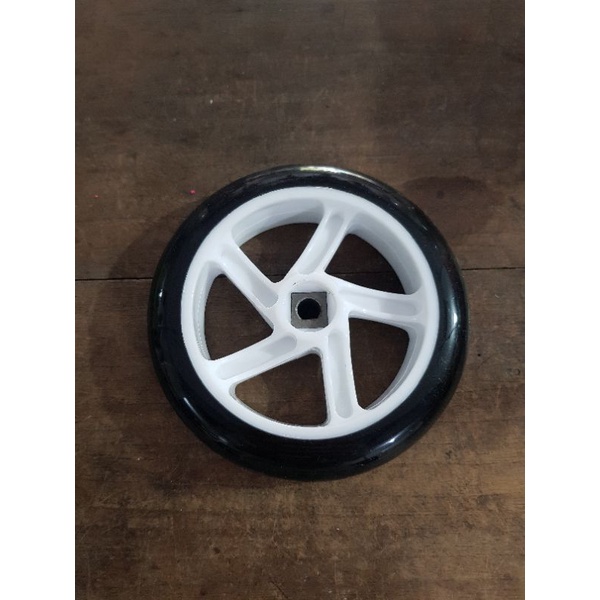 Roda Belakang Otoped Injak Pedal Skuter Otopet