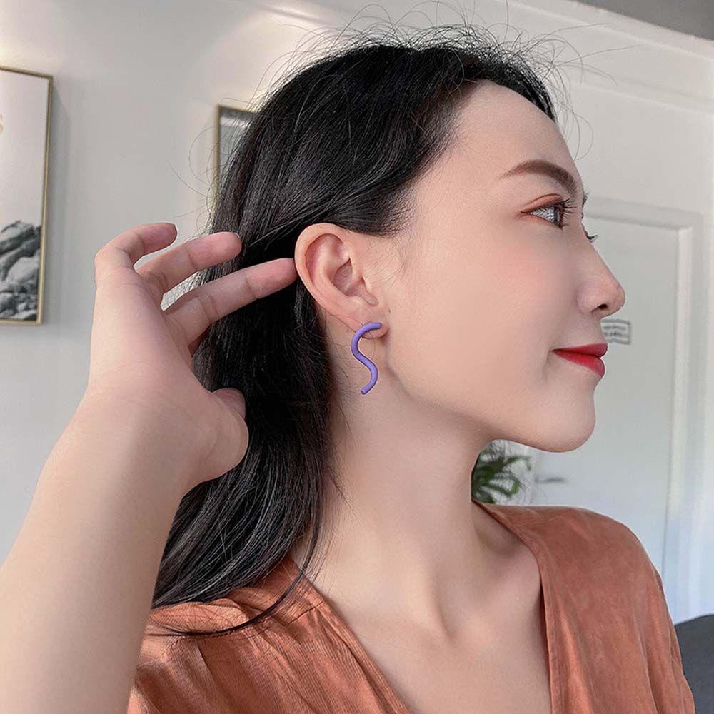 Anting Stud Bentuk Kotak Motif Tulisan Bahasa Inggris Warna Hijau Kuning Ungu Gaya Korea Untuk Wanita