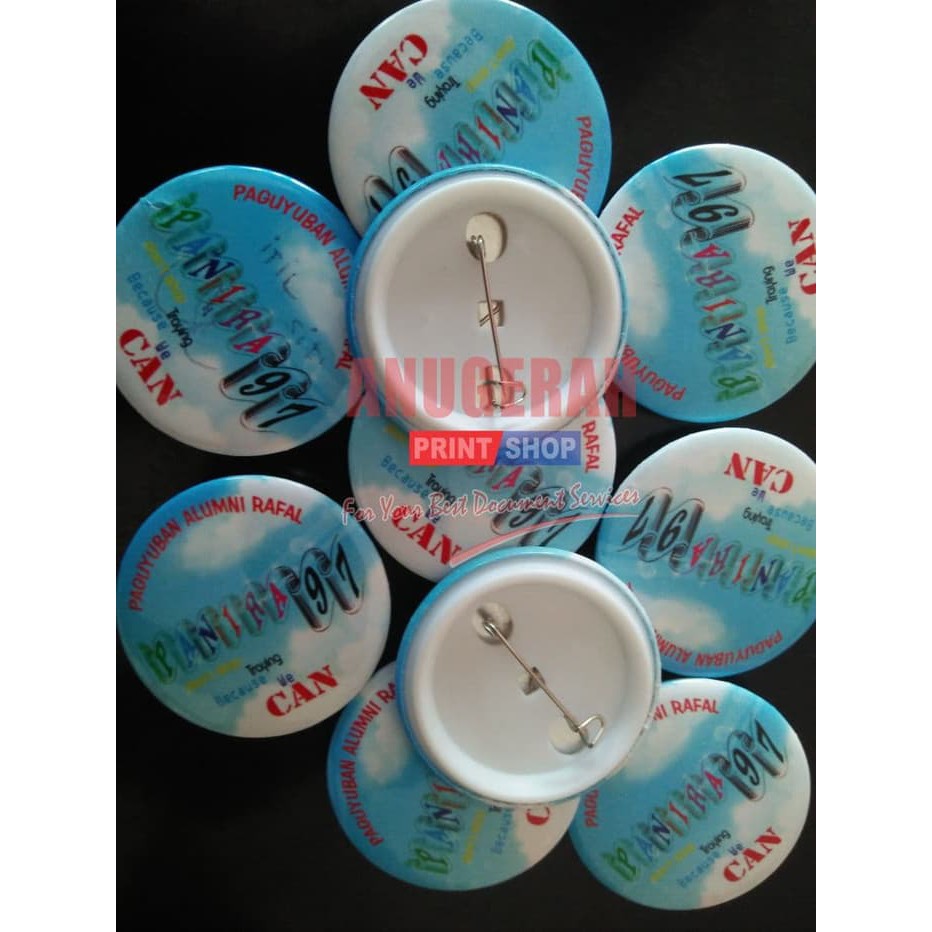 Pin Peniti Bross Custom / Gantungan Kunci Button Custom Souvenir - 44mm / 58mm Full Color Terlaris