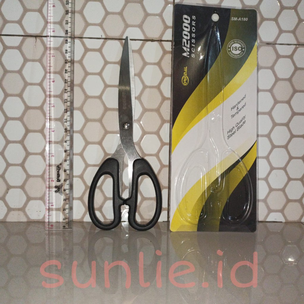 

Gunting Besi 21 cm