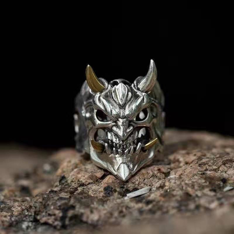 Cincin Bentuk Kepala Hewan Bahan Stainless Steel Gaya Punk Rock Untuk Pria