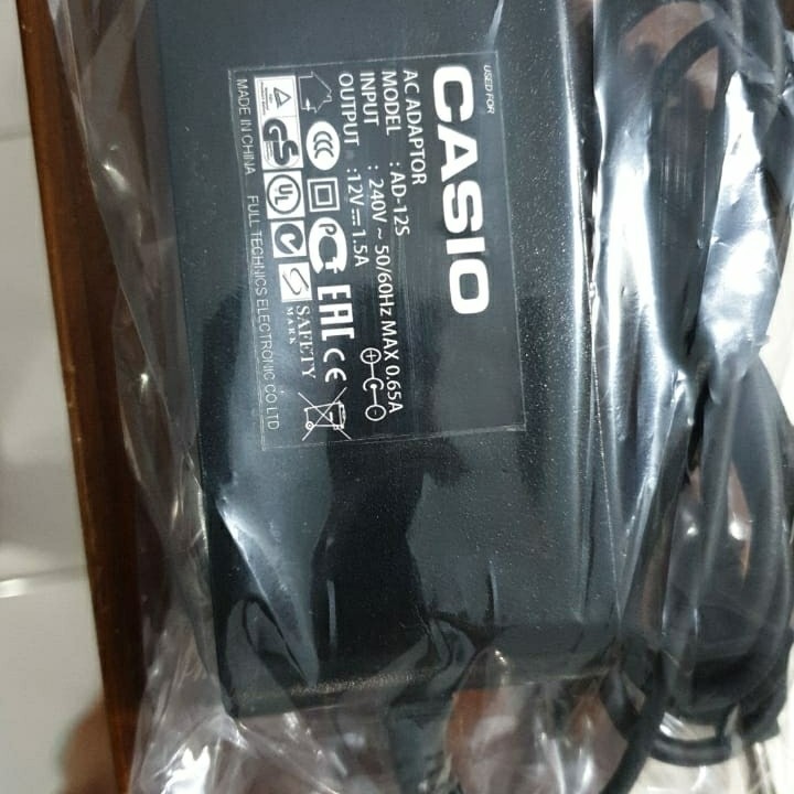 Adaptor untuk Piano Digital Casio CDP-S150