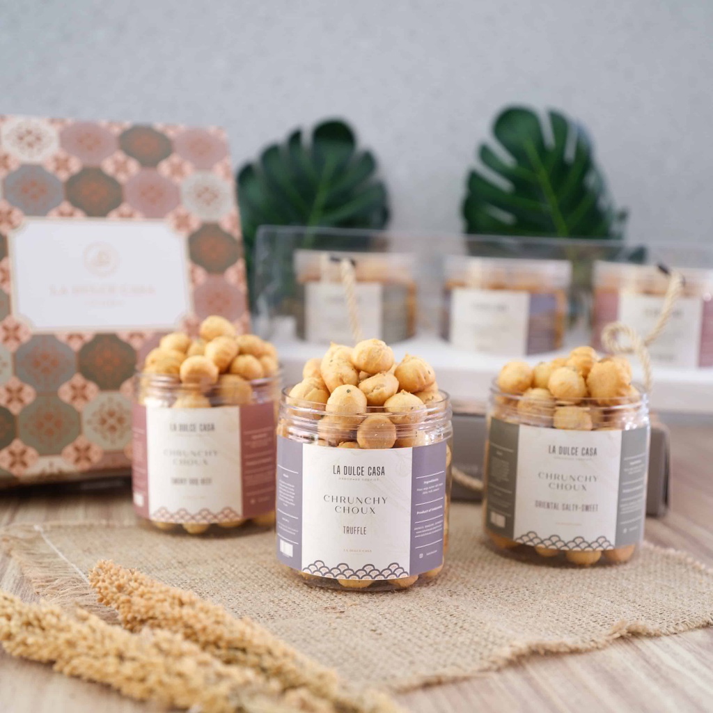 

CRUNCHY MINI CHOUX SET