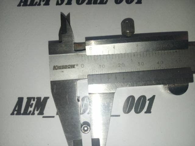 L tanam M5 x 5 (0.5cm) stainless 304