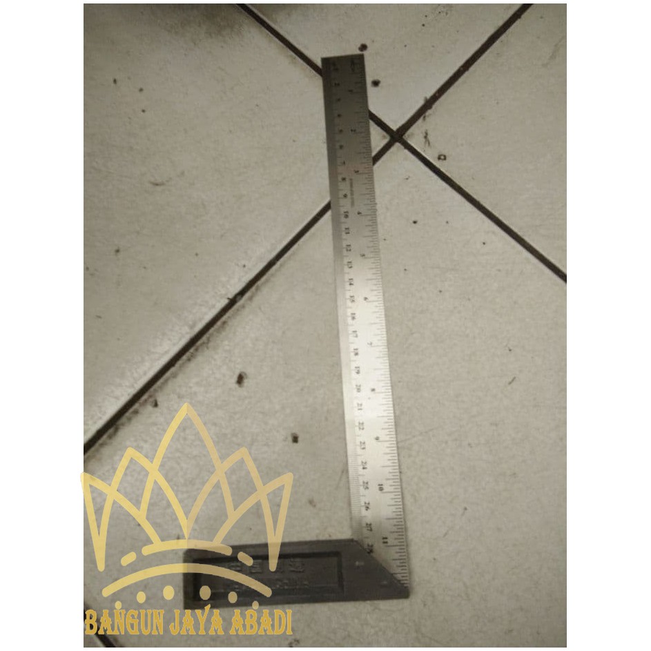 

SIKU METER TUKANG 10 INCH DIAMOND - PENGGARIS BESI SUDUT 25 CM BJA