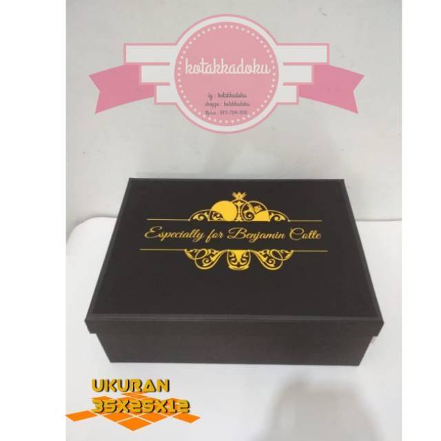 

Kotak kado bisa Request Tulisan, Logo, Brand/Merek, dll