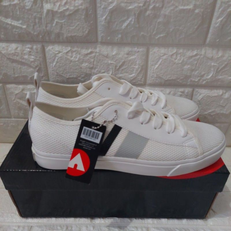 sepatu sneakers pria airwalk original size 41 43