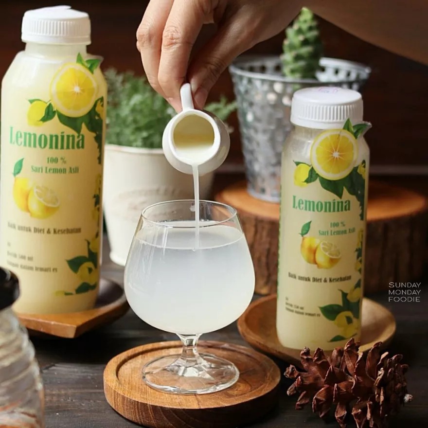 

Lemonina, Sari Lemon 100% Asli, Perasan Lemon, Air Lemon Murni 500ml