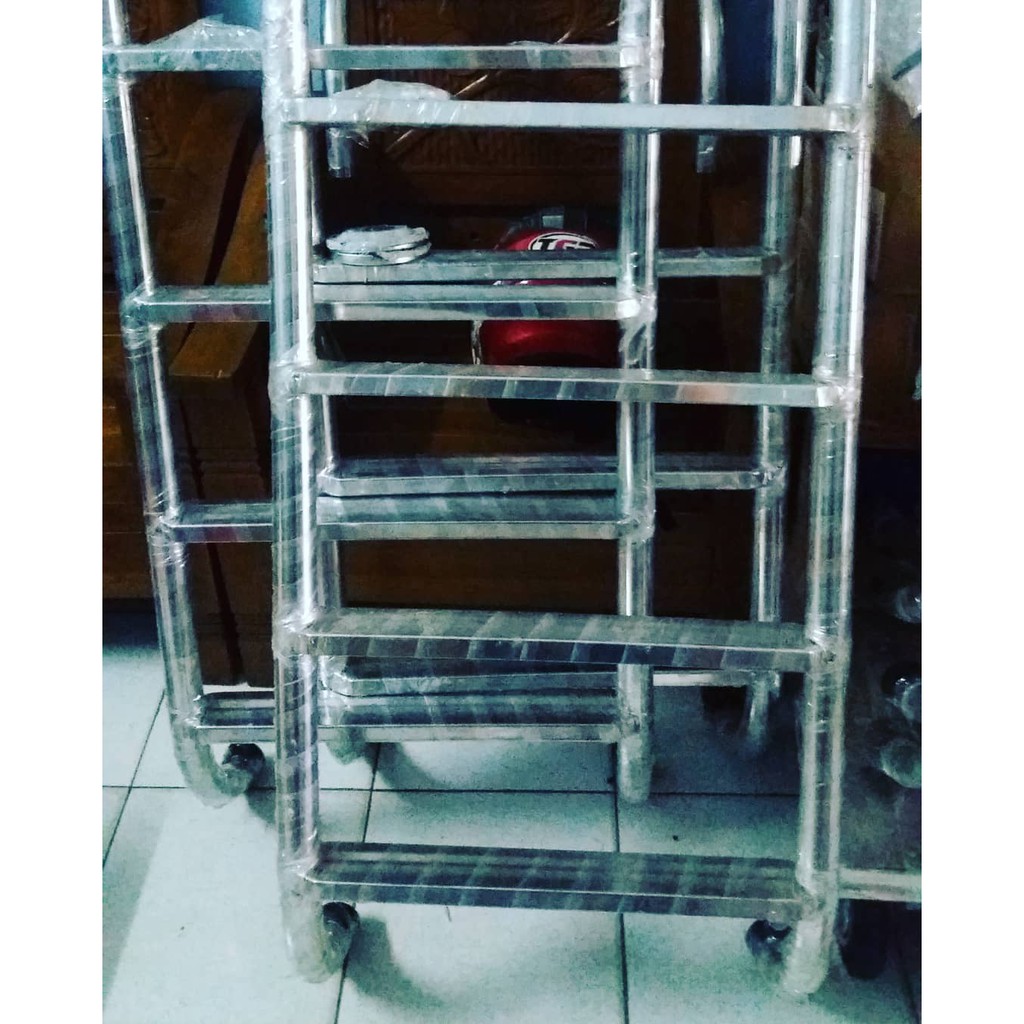 TANGGA STAINLES STEEL 4 TRAP KOLAM RENANG