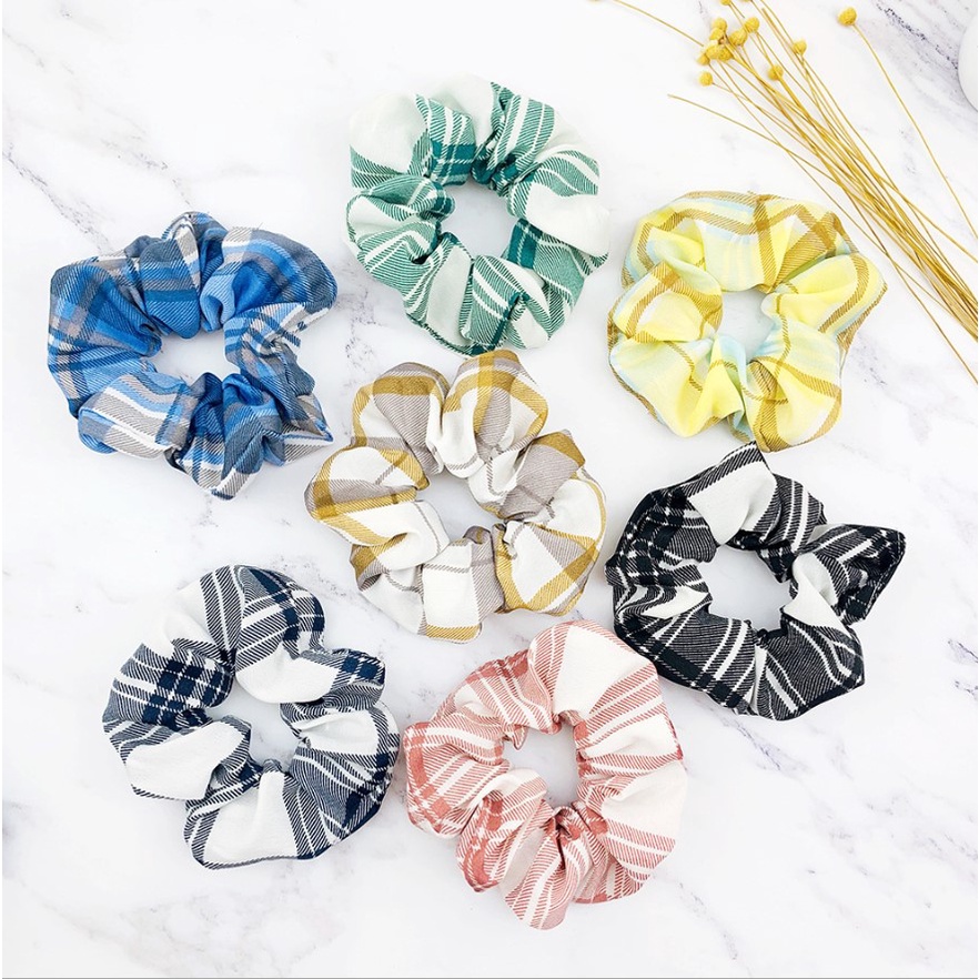 Scrunchie - Kunciran / Ikat Rambut Cepol Hijab[RANDOM MOTIF] / Ikat Rambut / Random Scrunchie Ponytail Elastis Warna-Warni Gaya Korea Wanita model kotak dan polos