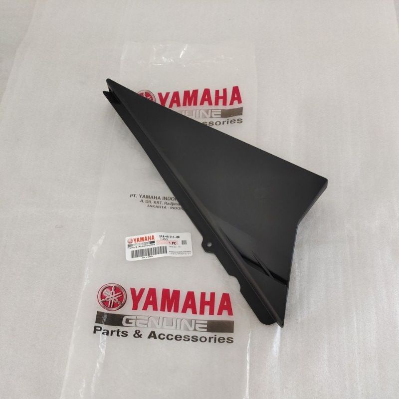 Tutup Cover samping Box Aki accu KIRI Yamaha Vixion New ORIGINAL 1PA-F1711-00 - ABC Motor Grosir