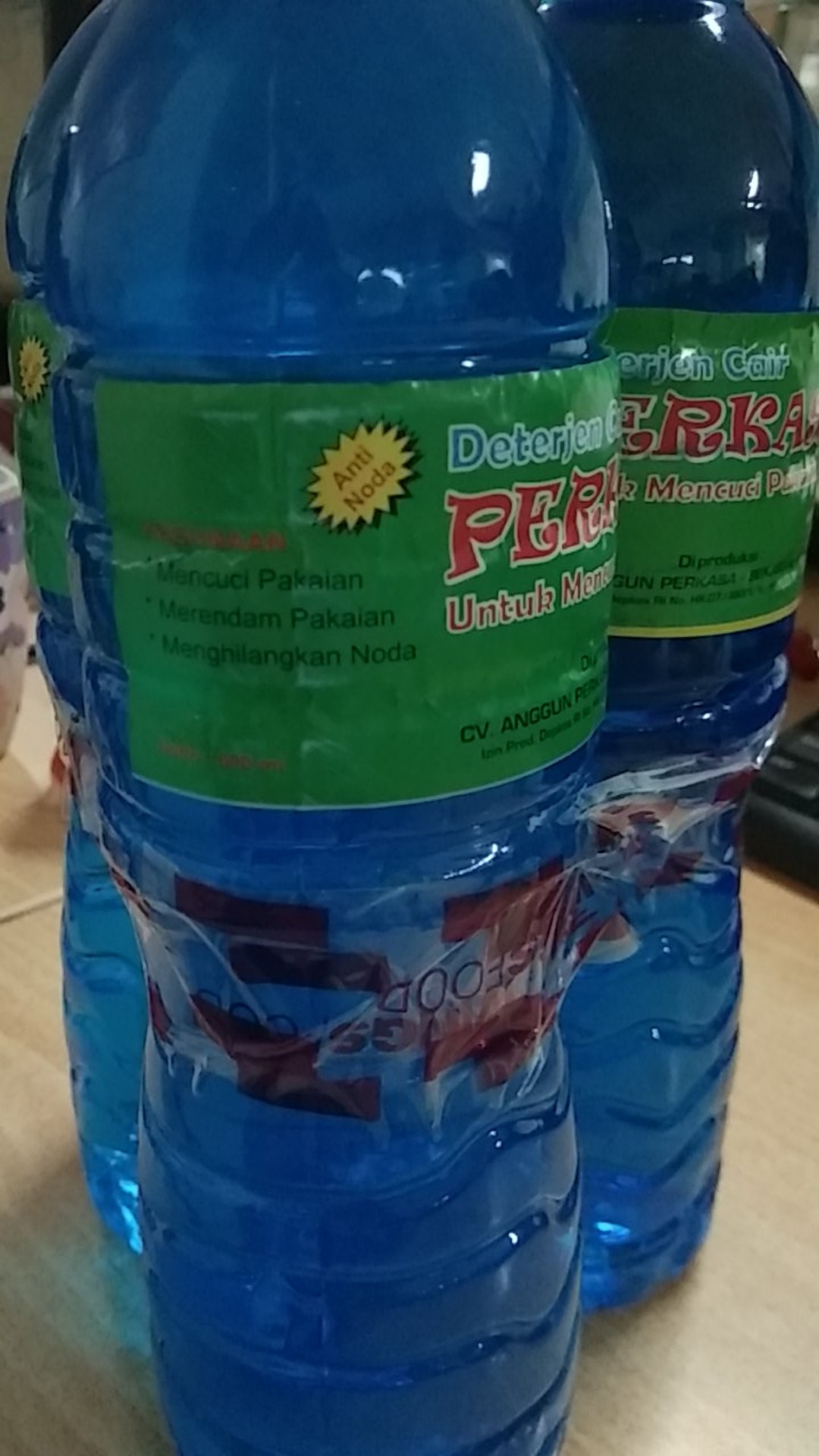 Deterjen Cair Perkasa Cuci Pakaian