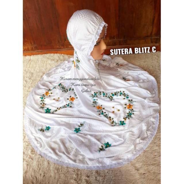 Mukena terusan sutra blitz