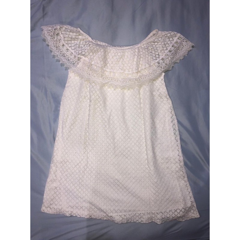mango Dress pesta sabrina off shoulder lace white putih preloved s/m pantai beach wear