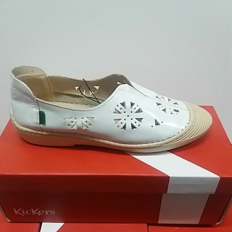 sepatu kickers original wanita 3179