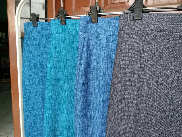 ROK PENSIL/ROK MAXI/ROK SCUBA DENIM