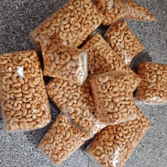 

Kacang mede 500gram