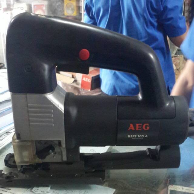 Mesin Jigsaw AEG bspe 100A murah