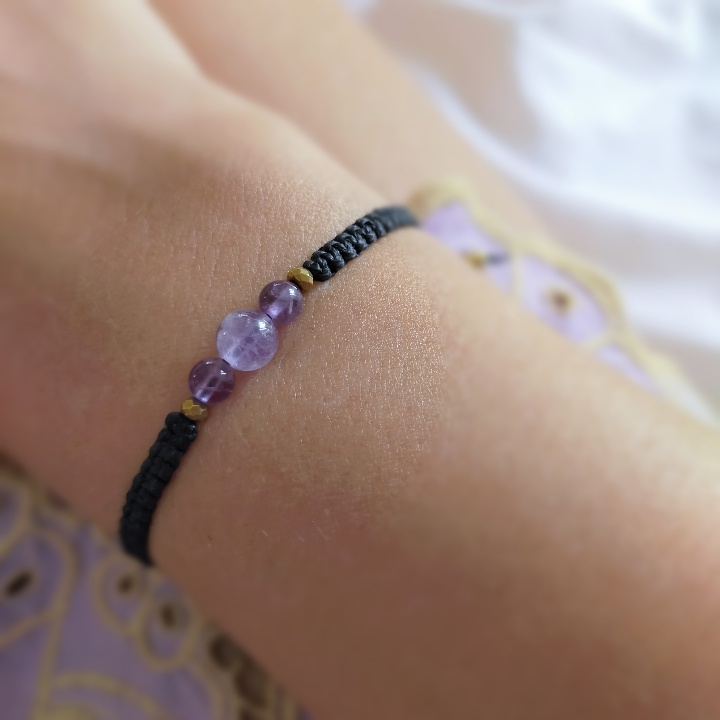 Gelang Wanita Manik Manik Macrame Original Crystal Moon - AMETHYST DAINTY TRIPLE
