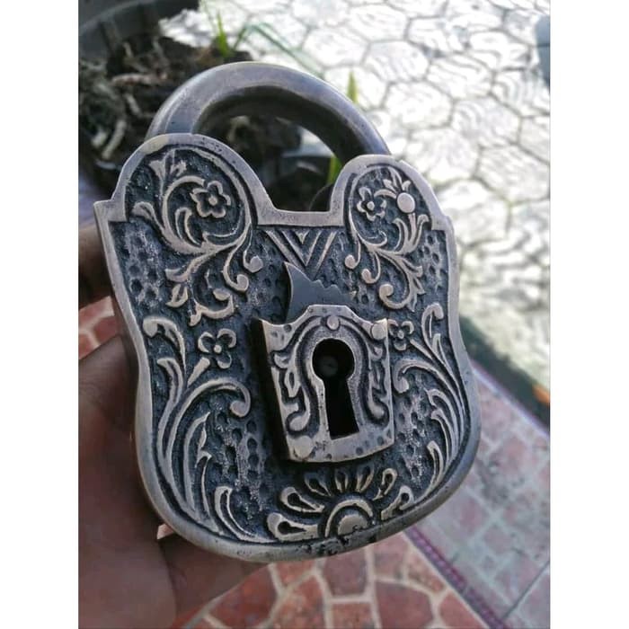 gembok ukir antik kuningan brass