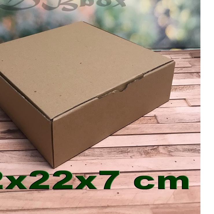 

♛ ( 10 Pcs ) Kardus uk. 22x22x7 cm...Die Cut untuk kotak Aksesoris dll, model box pizza ➳