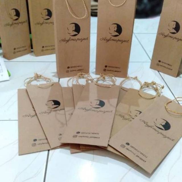 

Paperbag craft coklat sandal sablon uk: 12 x 5 x 30