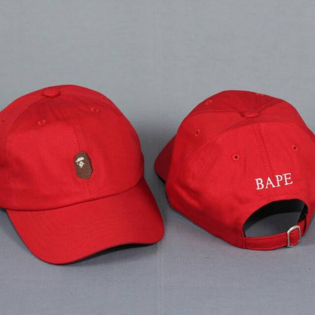 Topi bape red