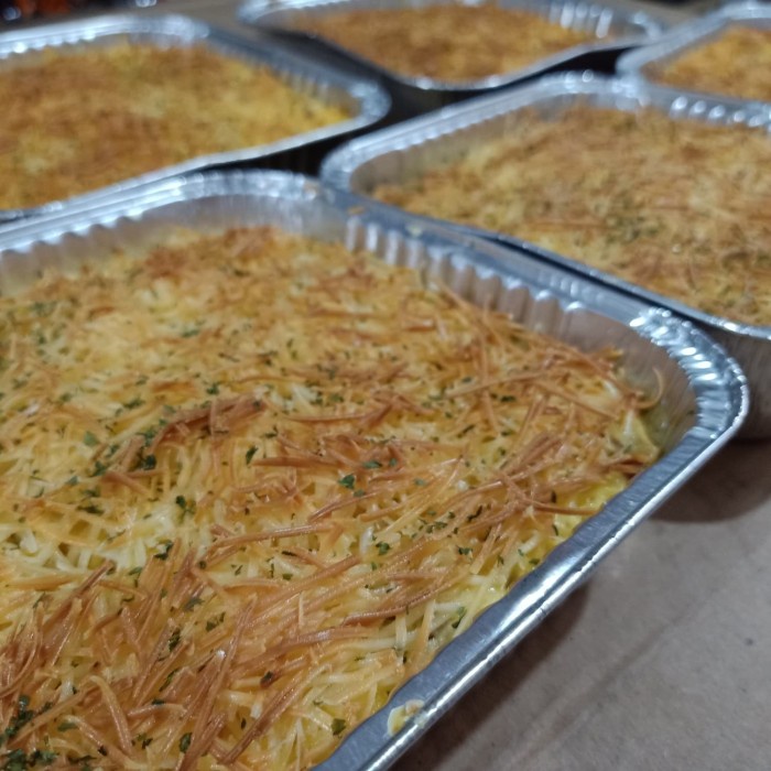 

MINUM-SIAP-DRINK-TO-READY- MACARONI SCHOTEL / MAKARONI PANGGANG SIZE PARTY 20X20 -READY-TO-DRINK-